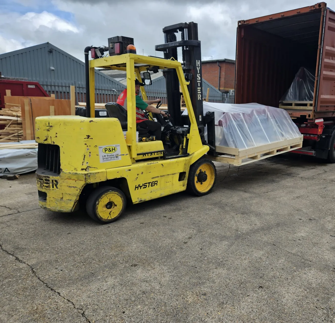 Forklift truck with packaged metal bells exporting